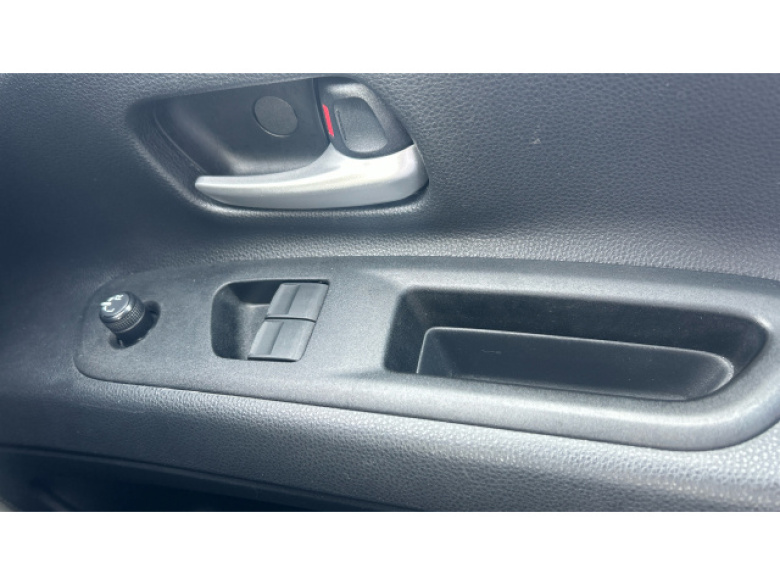 Toyota Aygo X 1.0 VVT-i Edge 5dr Petrol Hatchback